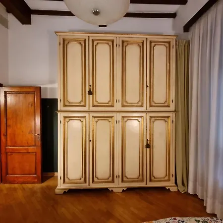 Piazza Della Passera In * فلورنس